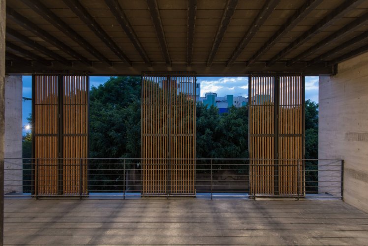 Cortasol Nfinity • Hunter Douglas Architectural
