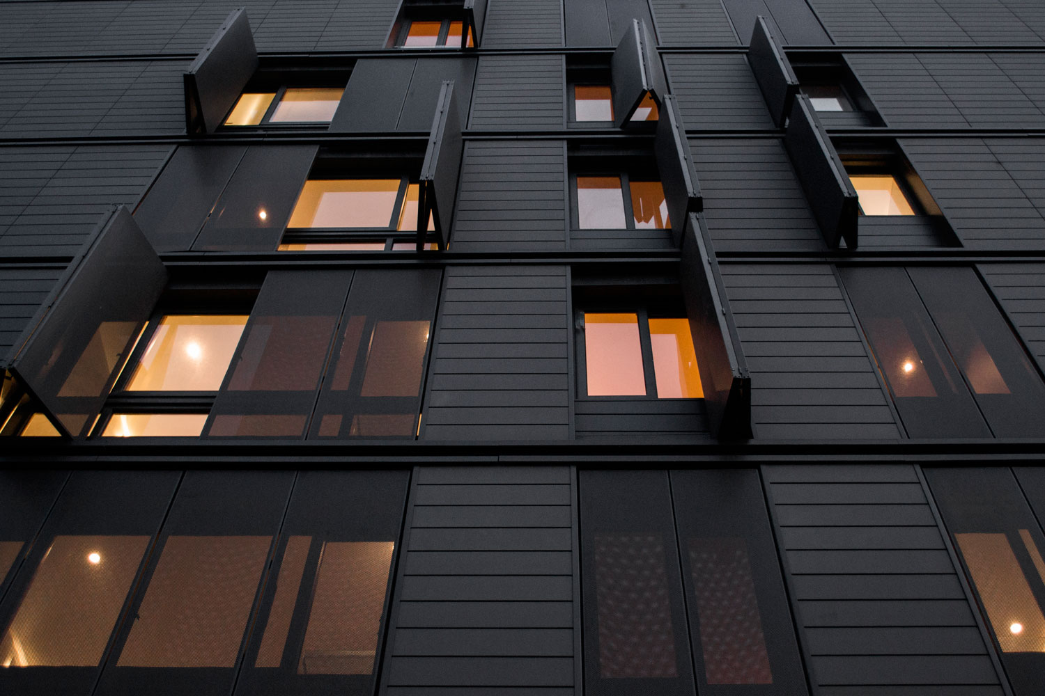 10 proyectos residenciales que usaron sistemas Folding and sliding shutters Edificio Unico 3 jpg