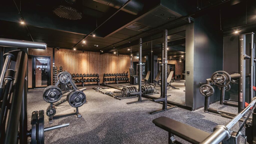 REVESTIMIENTOS 10 ART 25 08 25